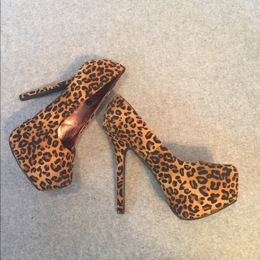 Leopard heels